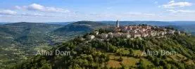 Land in Buzet, peaceful surroundings and investment potential