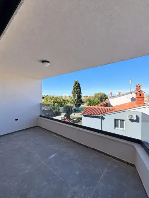 Stan 138,8 m², Valbandon - dvoetažni s galerijom - 8