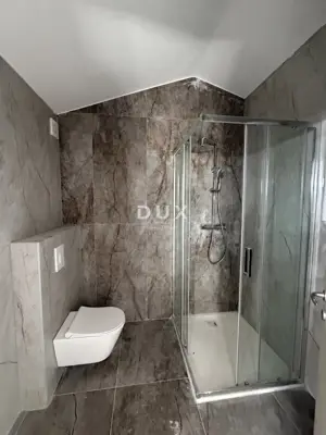 Stan 138,8 m², Valbandon - dvoetažni s galerijom - 17