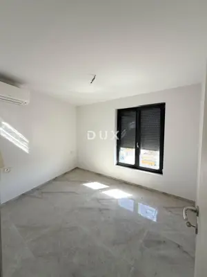 Stan 138,8 m², Valbandon - dvoetažni s galerijom - 11