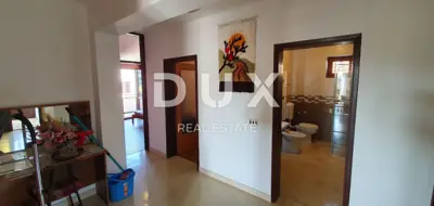 House 420 m², Poreč - 5 residential units - 13