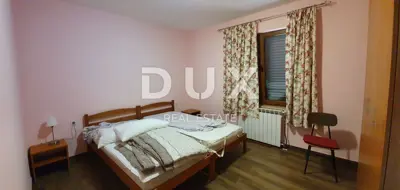 House 420 m², Poreč - 5 residential units - 5