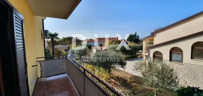 House 420 m², Poreč - 5 residential units - 20