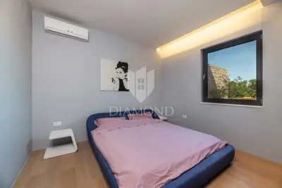 Villa 500 m², Umag - pogled na more i bazen - 20
