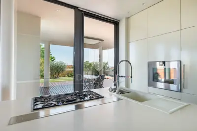 Villa 500 m², Umag - pogled na more i bazen - 15