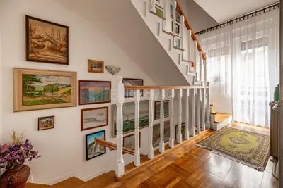 House 240 m², Črnomerec - Višnjica, three floors and yard - 15