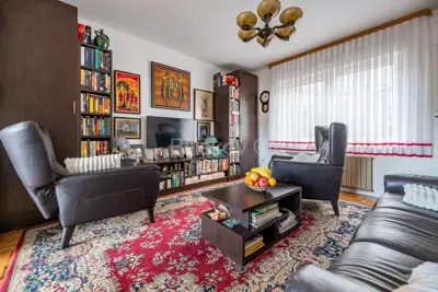 House 240 m², Črnomerec - Višnjica, three floors and yard - 5