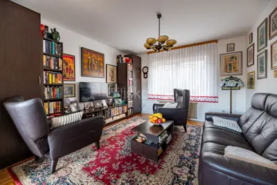 House 240 m², Črnomerec - Višnjica, three floors and yard - 4