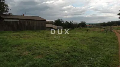 Building land in Oprtalj, flat plot and quiet location - 4