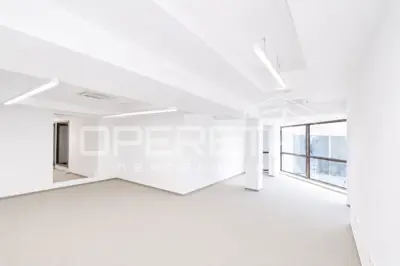 Split 3 – poslovni prostor 940 m² s 22 ureda i portirnicom