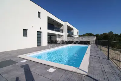 Dvojna vila 158 m², Krk - Okolica, bazen i panoramski pogled na more