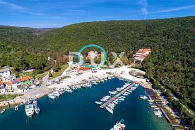 Hotel 1,600 m², Krnica - 100 m from the sea and pool - 2
