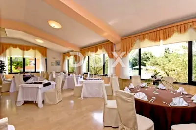 Hotel 1,600 m², Krnica - 100 m from the sea and pool - 13