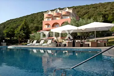 Hotel 1,600 m², Krnica - 100 m from the sea and pool - 8