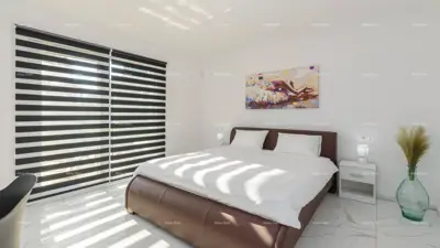 Prodaje se prekrasna i moderna villa sa bazenom u malom istarskom selu - 9