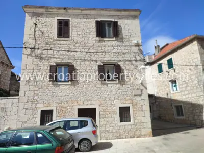 House, Brač, 220 m², 450 000 € - 4