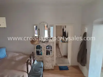 House, Brač, 220 m², 450 000 € - 5