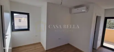 Villa 155 m², Cukrići - pool and covered terrace - 13