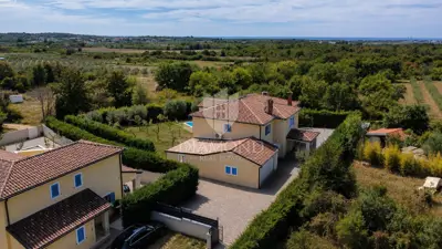 Kuća 339 m², Umag - bazen i velika okućnica - 20