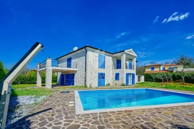 Kuća 339 m², Umag - bazen i velika okućnica - 2
