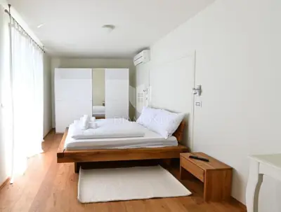 Kuća 339 m², Umag - bazen i velika okućnica - 14