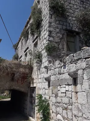 House 250 m², Lastovo in the center, historic stone construction - 6