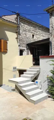 Haus 120 m², Svetvinčenat, Pool im Hof