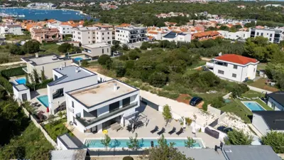 Vila 2 etaže, Banjole - mirna lokacija blizu mora - 2