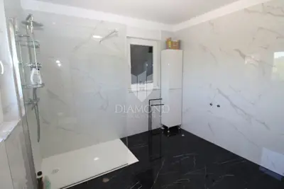 Kuća u Vrbniku, otok Krk - blizu mora i mirna lokacija - 14