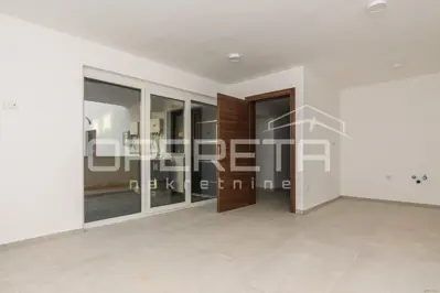 Prodaja, Stan, Srednjaci, Drniška, 4s, 76 m²