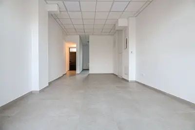 Sale, Zagreb, Kvaternik Square, commercial space in the building - 3