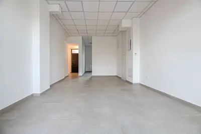 Sale, Zagreb, Kvaternik Square, commercial space in the building - 3