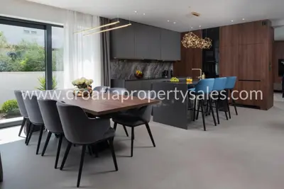 Villa 235 m², Zadar - first row to the sea - 8