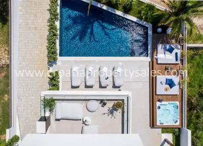 Villa 235 m², Zadar - erste Reihe zum Meer