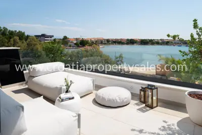Villa 235 m², Zadar - first row to the sea - 3
