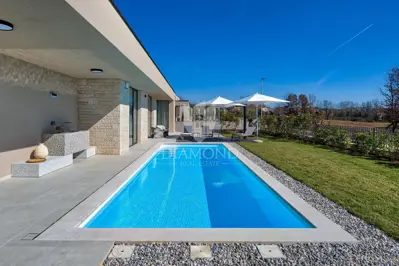 House for sale in Poreč, 241 m²