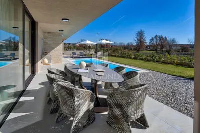Poreč, Exklusive Smart-Home-Villa mit Pool - 15