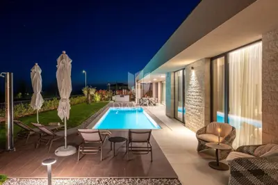 Poreč, Exklusive Smart-Home-Villa mit Pool - 2