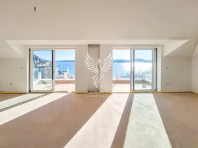 Apartment 151 m², Crnica, first row to the sea and view of the old town center - 5