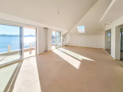 Apartment 151 m², Crnica, first row to the sea and view of the old town center - 7
