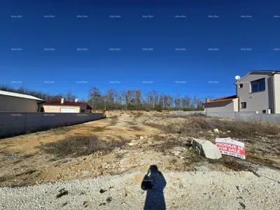 Istra. Bibići. Prodaja građevinskog zemljišta sa ishodovanom pravomoćnom građevinskom dozvolom. , Bibići. - 11