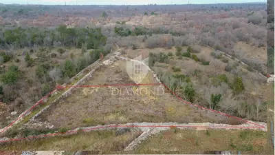 Building plot 1,295 m², Filipana - peaceful surroundings