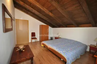 Haus 130 m², Vrbnik - ruhige Lage inmitten von Grün - 12