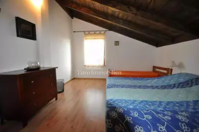 Haus 130 m², Vrbnik - ruhige Lage inmitten von Grün - 11