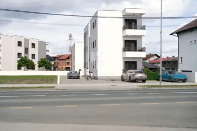 Stan 47 m², Gornji Stupnik - 2 spavaće sobe i balkon - 2
