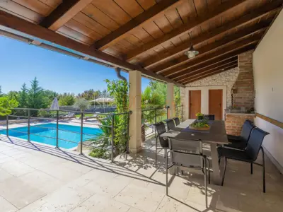 Vila 226 m², Čabrunići - bazen i okućnica 1.527 m² - 18