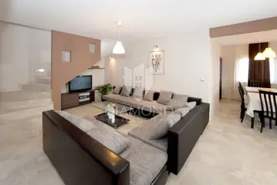 Haus 245 m², Svetvinčenat - Pool und ruhige Lage - 10