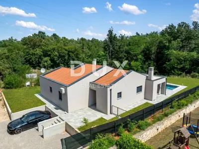 Haus 140 m², Labin - Pool und gepflegter Gartenbereich - 8