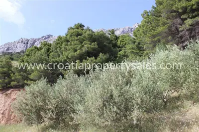 Grundstück 4 040 m², Omiš - Panoramablick auf das Meer und die Inseln - 4
