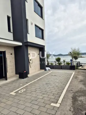 Apartment 170 m², Sukošan - seafront with a private garden - 20